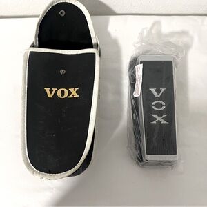 VOX WAH-WAH Model V847 Guitar Effect Pedal Black and White Storage Pouch